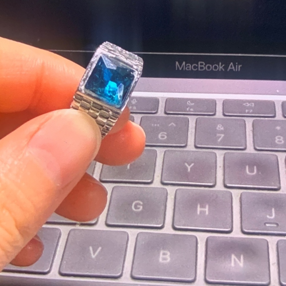 Elegant Silver and Blue Women's Ring - Picture 2 of 3